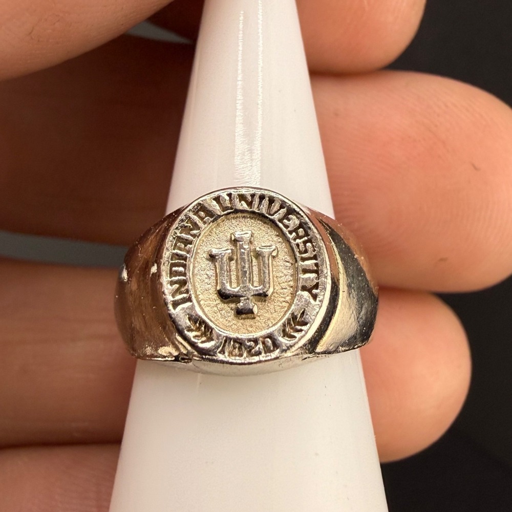 Vintage Estate Indiana University Ring Silver Tone Signet IU Hoosiers 8.5